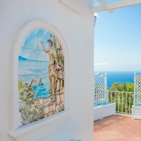 Capri Blue “le Tre Monelle” * 阿纳卡普里